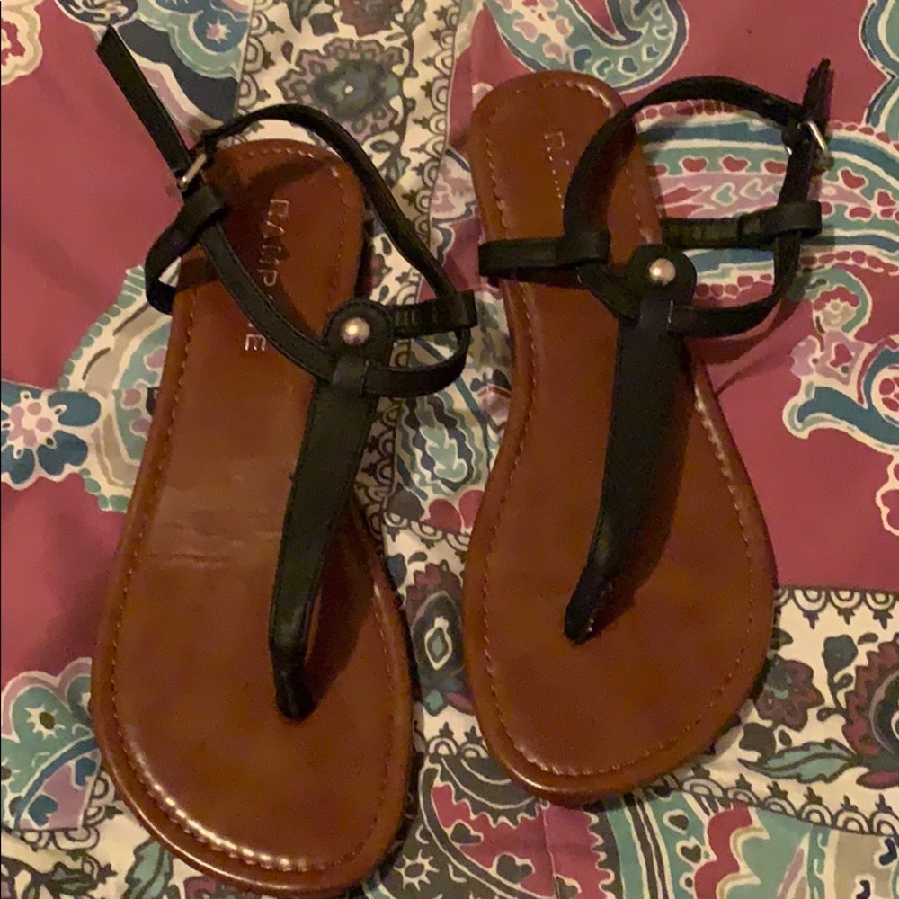 Black rampage sandals